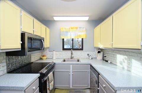 Tiny photo for 315 Heritage Village #B, Southbury, CT 06488 (MLS # 24153480)