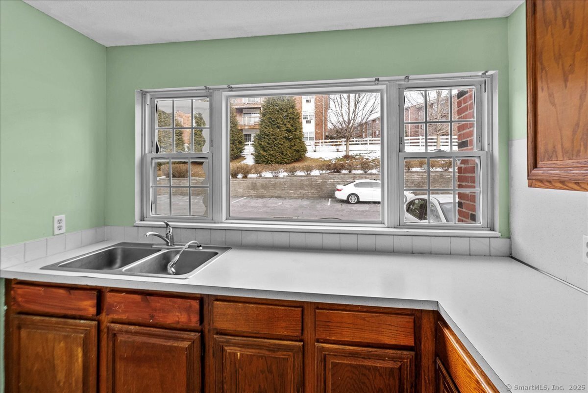 55 Porter Avenue #APT 2F, Naugatuck, Connecticut image 8
