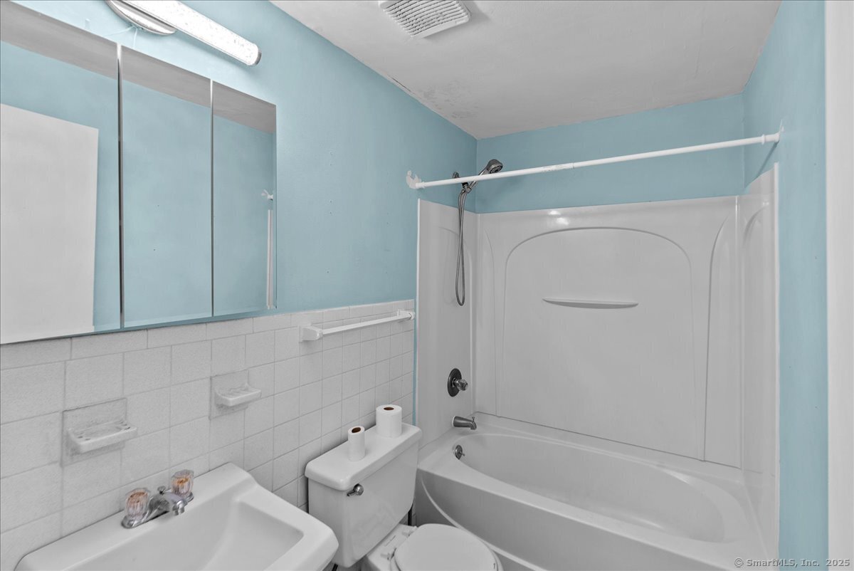 55 Porter Avenue #APT 2F, Naugatuck, Connecticut image 14