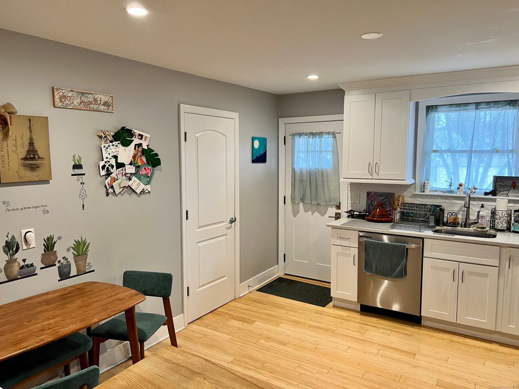 Photo of 7 Dale Street #2R, Stamford, CT 06902 (MLS # 24162061)