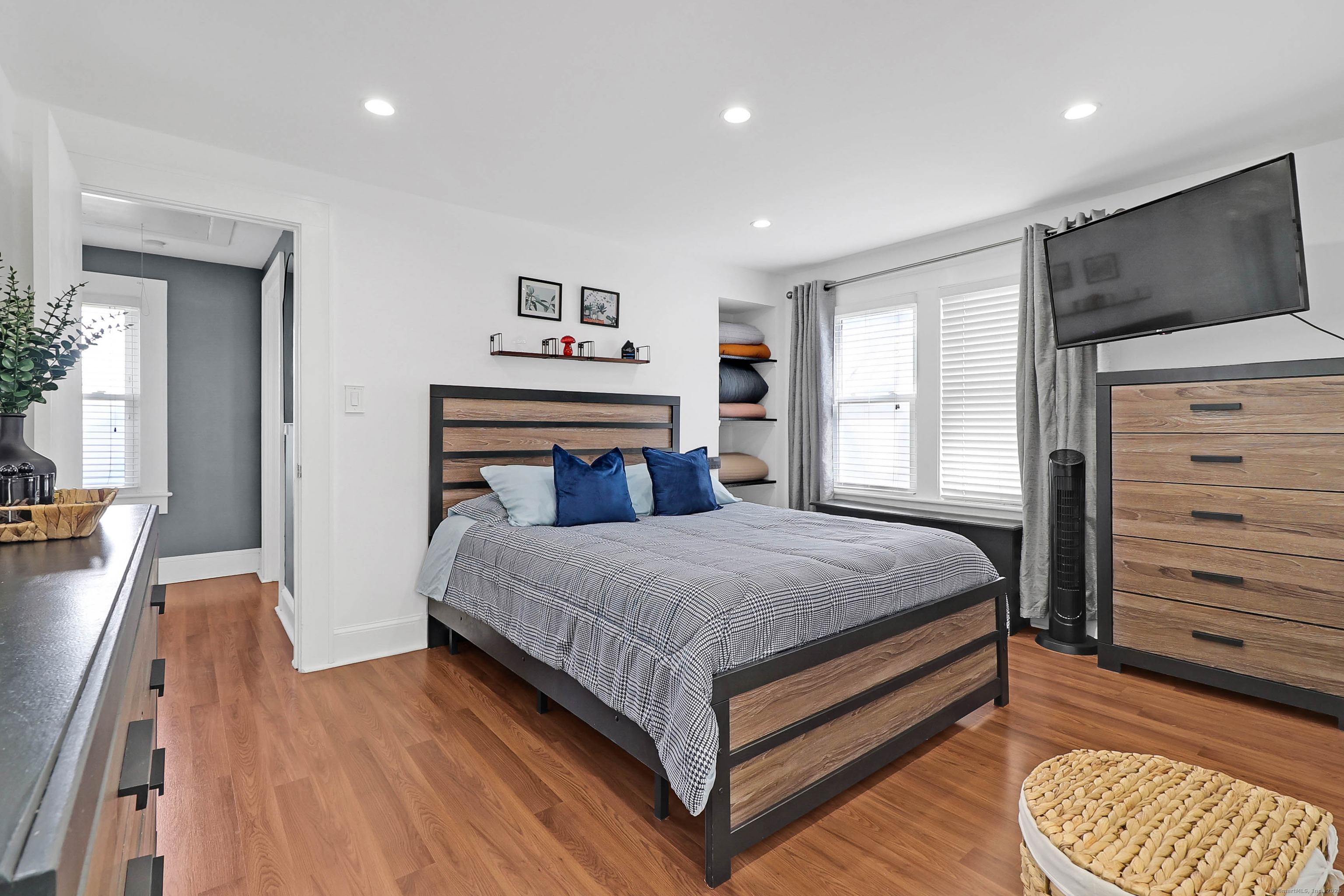 15 Smith Street, Danbury, Connecticut image 18