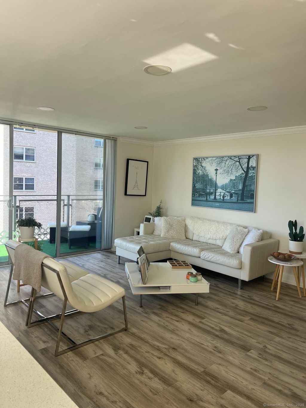 Photo of 2370 North Avenue #3F, Bridgeport, CT 06604 (MLS # 24134789)