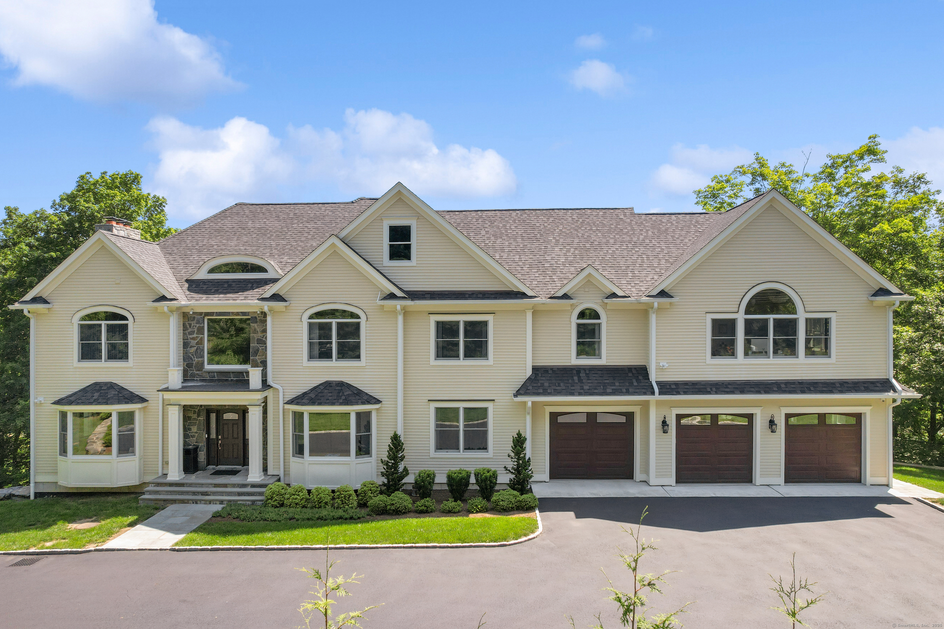 2853 High Ridge Road