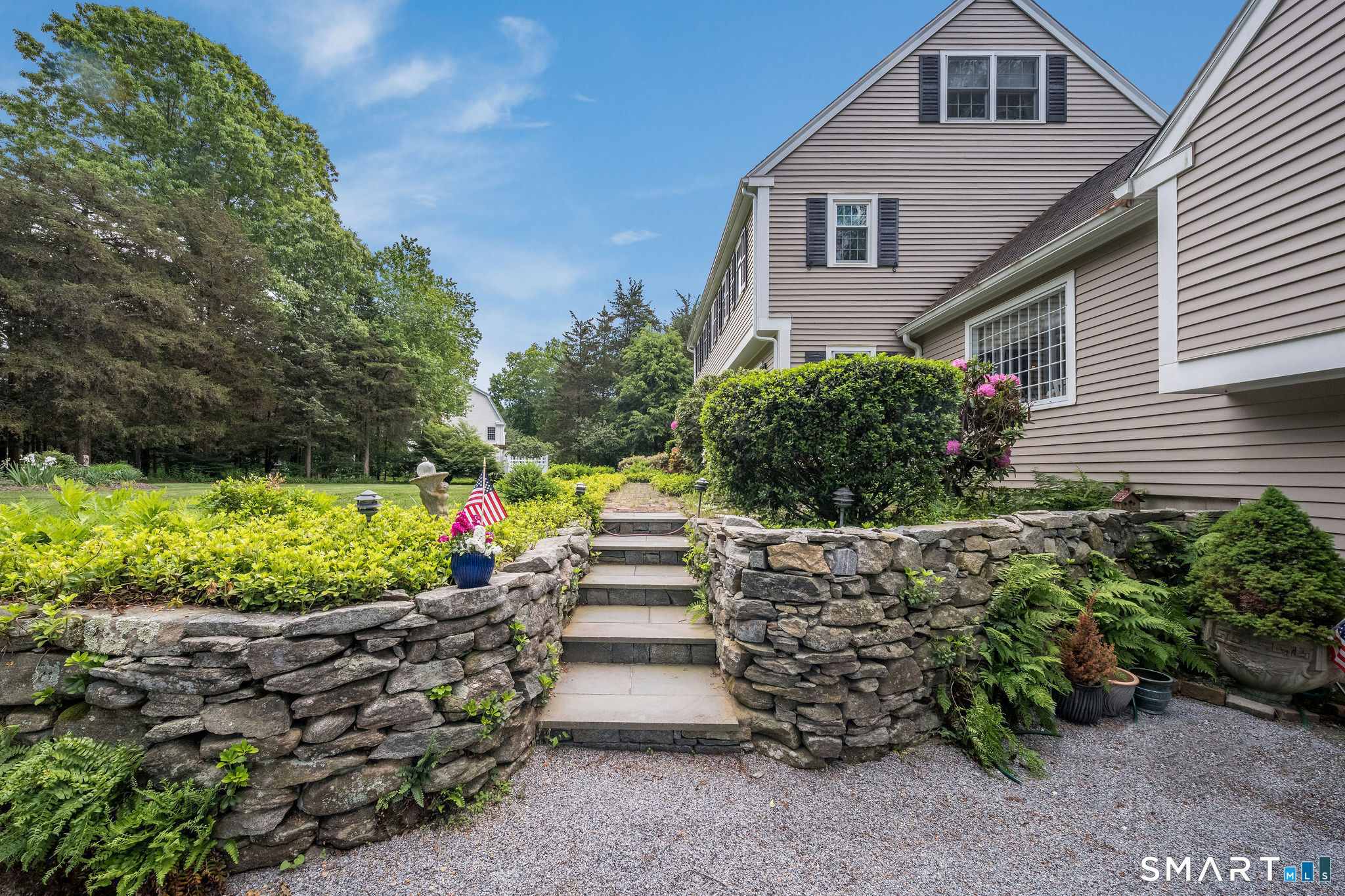 9 Randi Drive