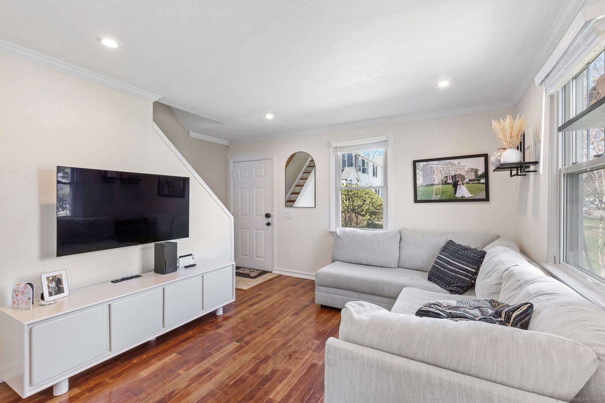 409 Sylvan Knoll Road, Stamford, Connecticut image 3
