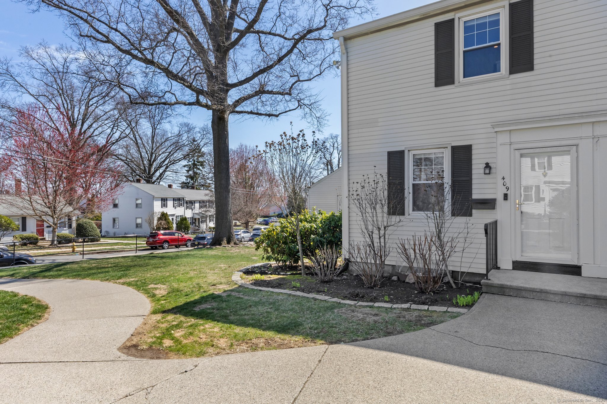 409 Sylvan Knoll Road, Stamford, Connecticut image 2