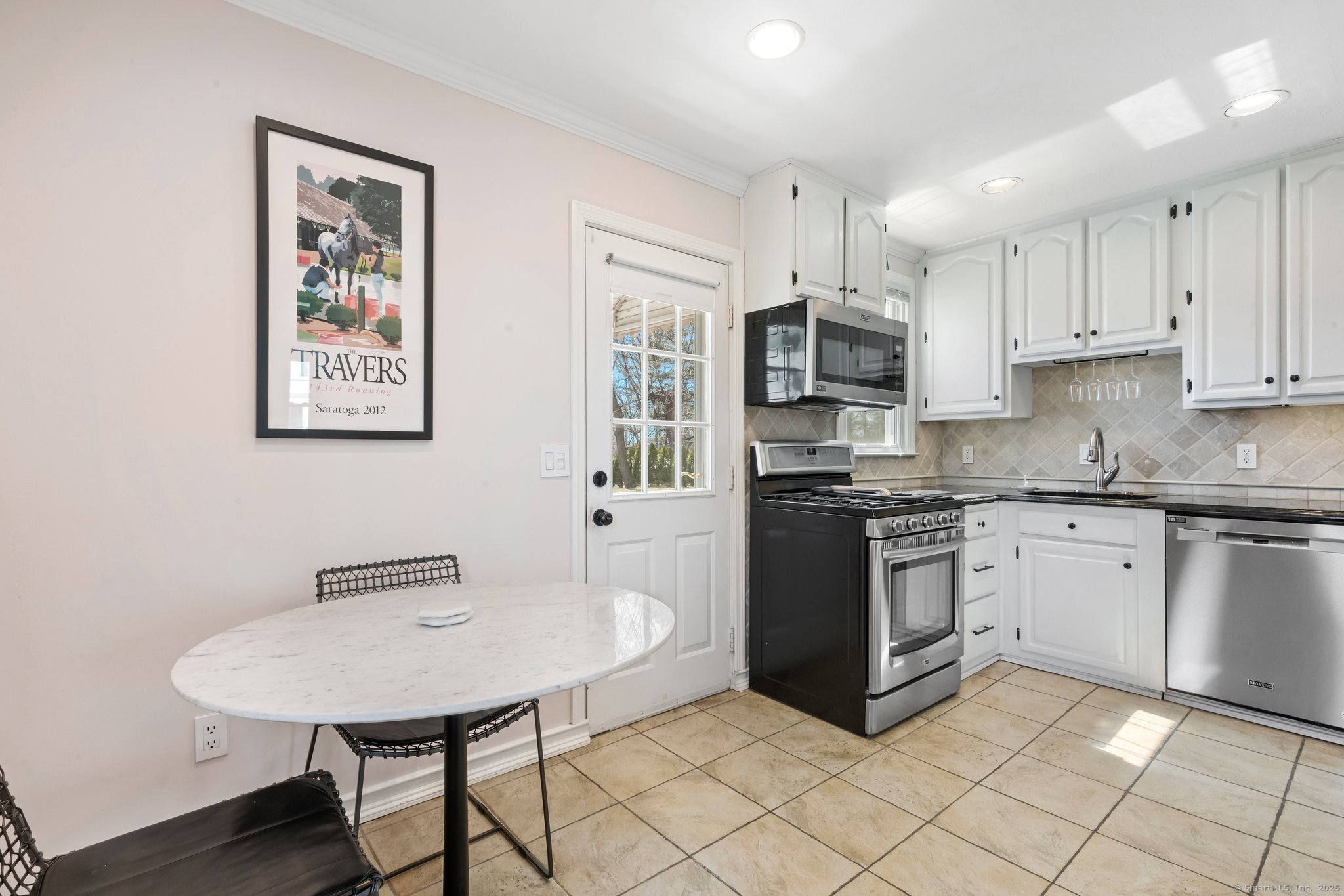 409 Sylvan Knoll Road, Stamford, Connecticut image 6