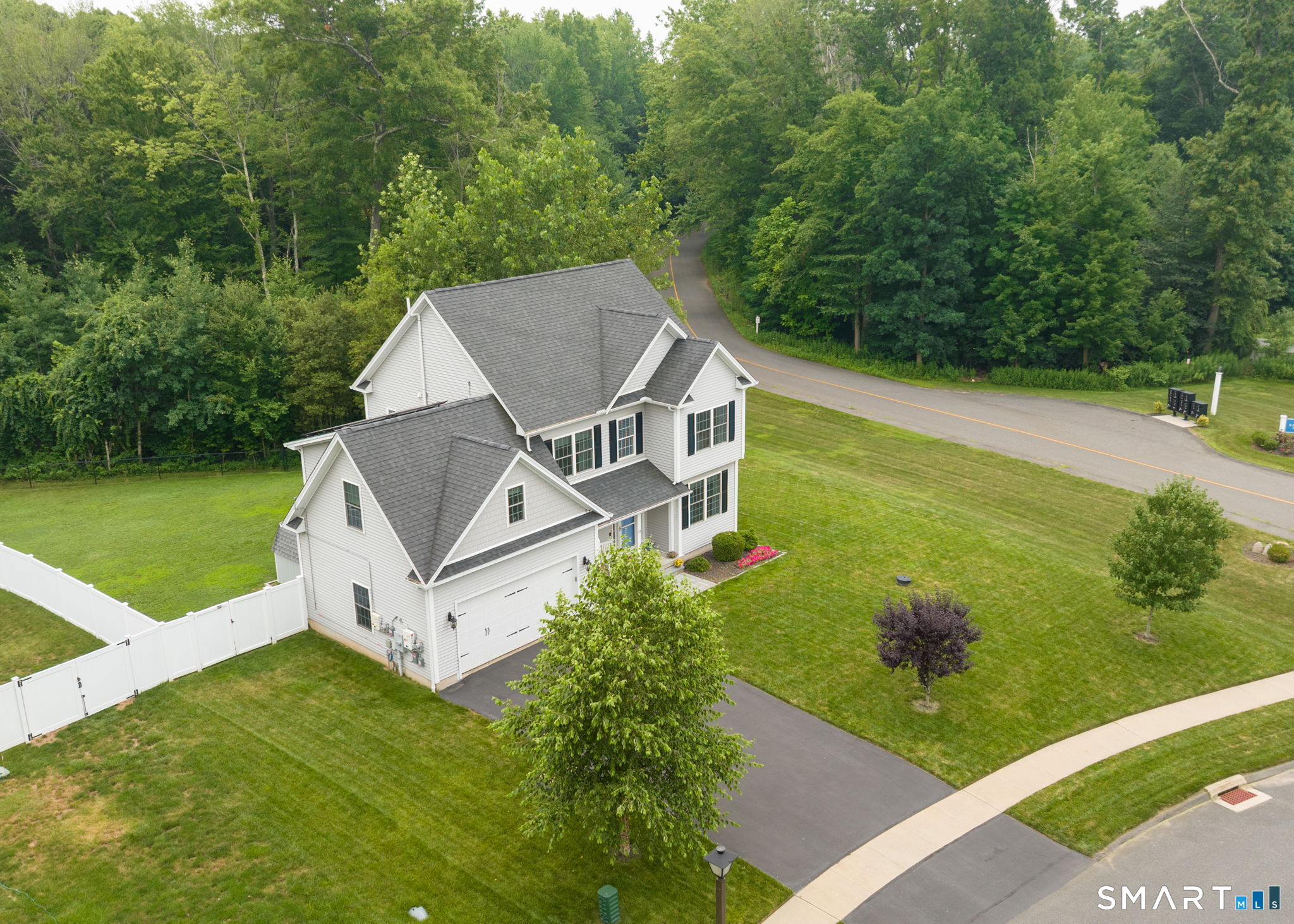 33 Hunters Lane
