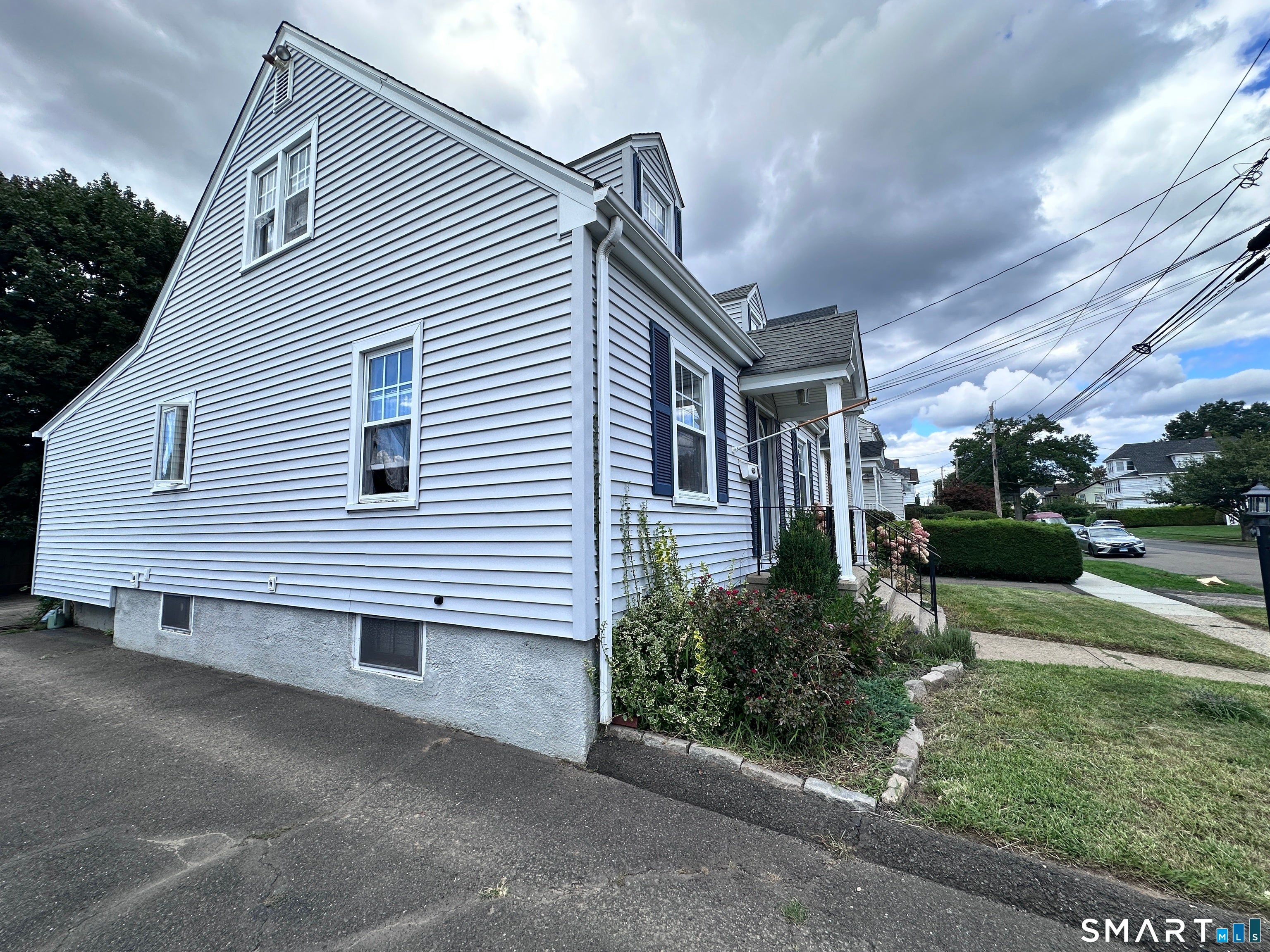 326 Burritt Avenue