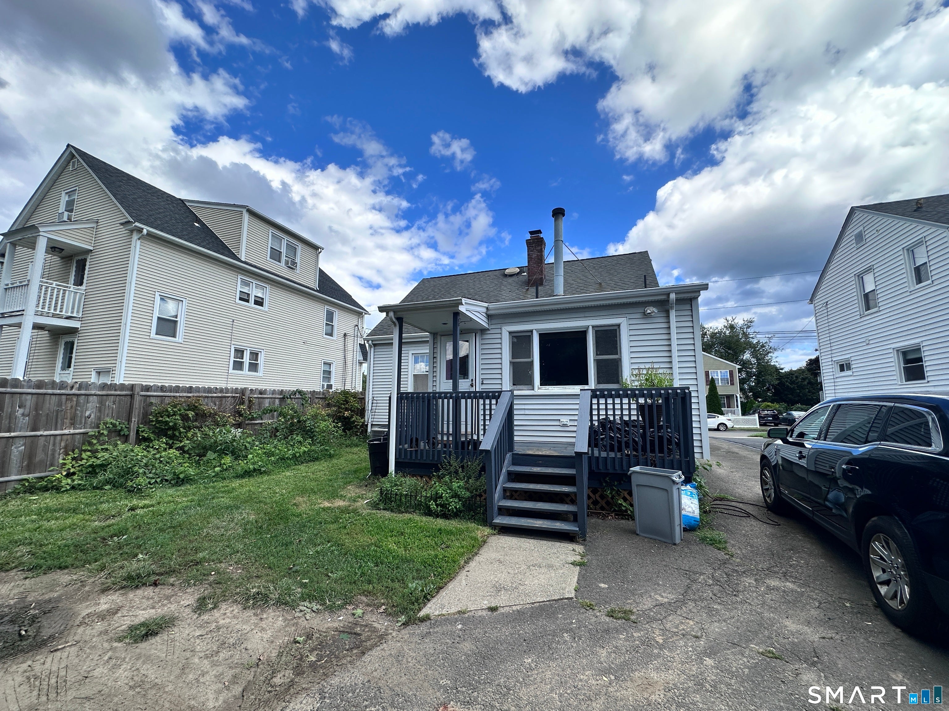 326 Burritt Avenue