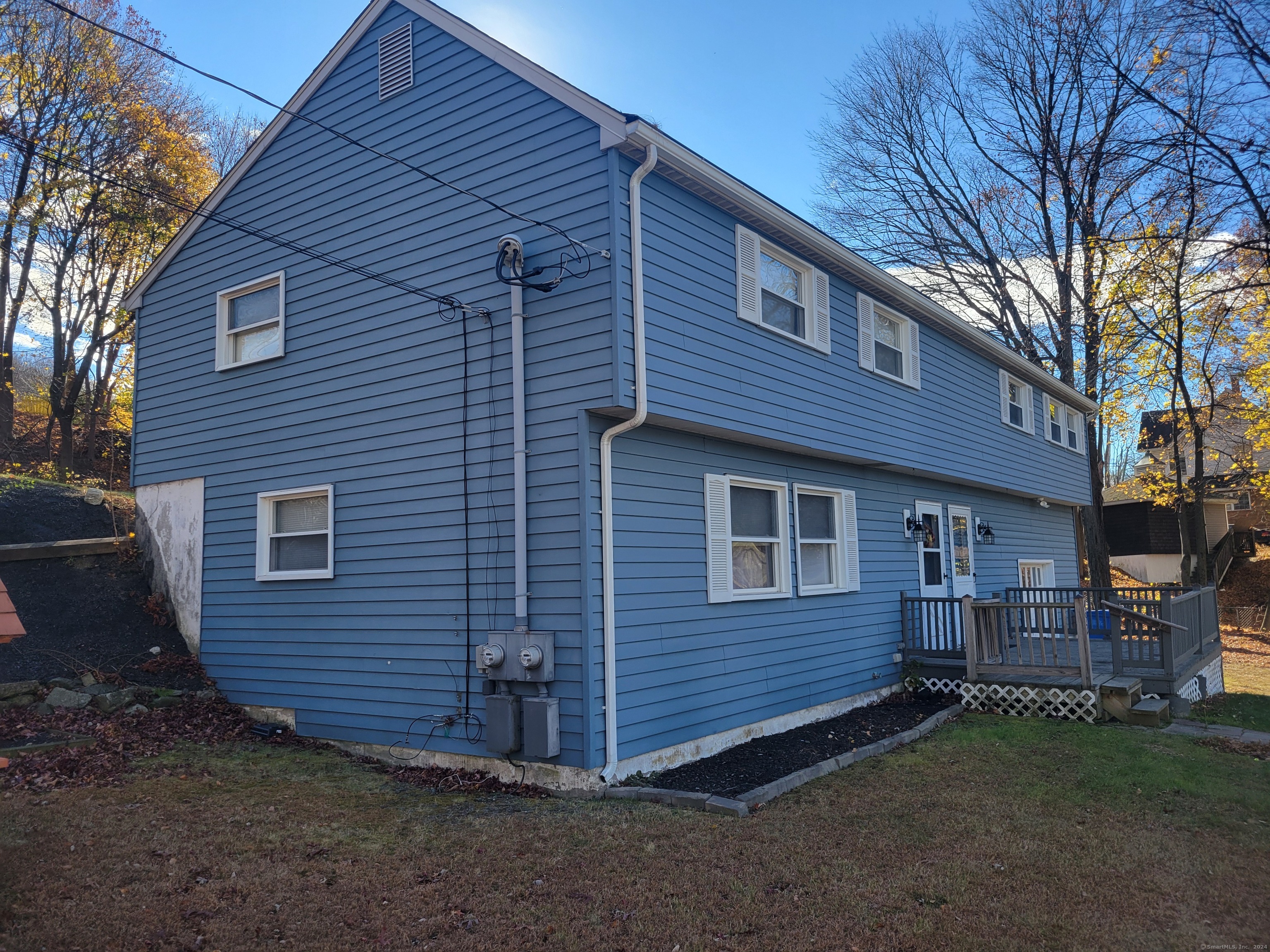 Property for Sale at 492 Woodtick Road, Waterbury, Connecticut - Bedrooms: 3 
Bathrooms: 3 
Rooms: 8  - $309,900