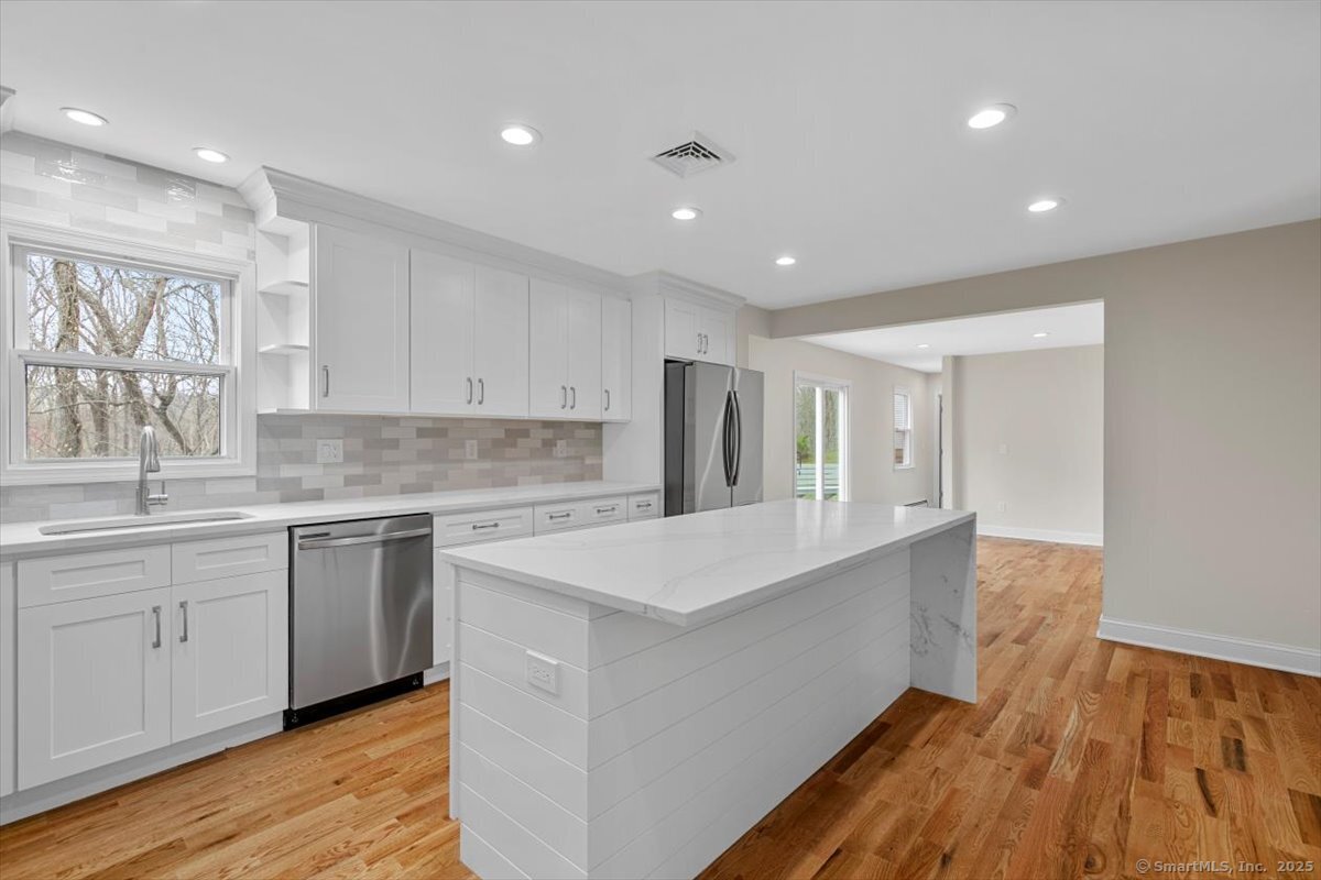 94 Sportsman Hill Road, Madison, Connecticut image 16