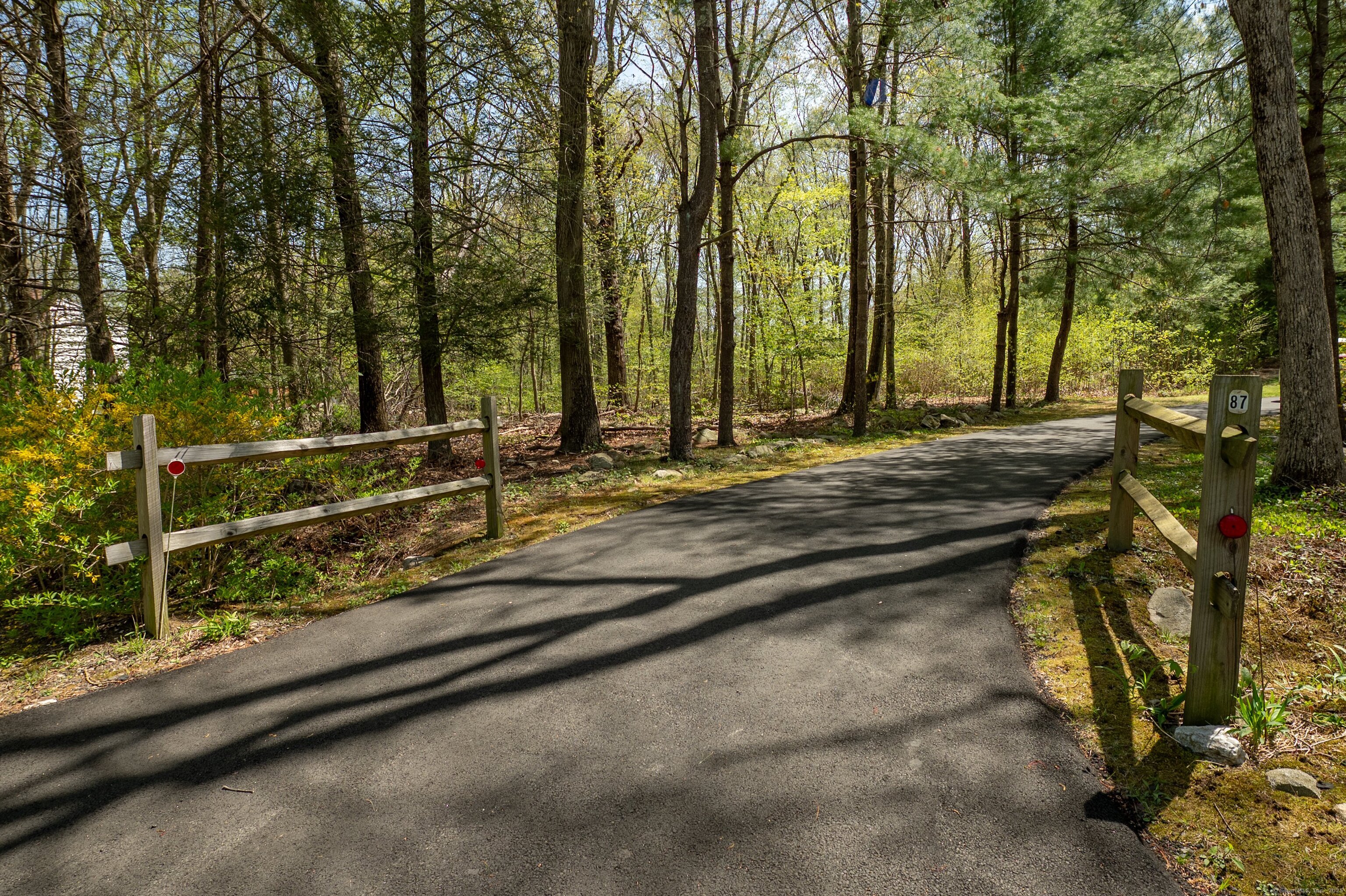 87 Pleasant Drive, Bethany, Connecticut image 31