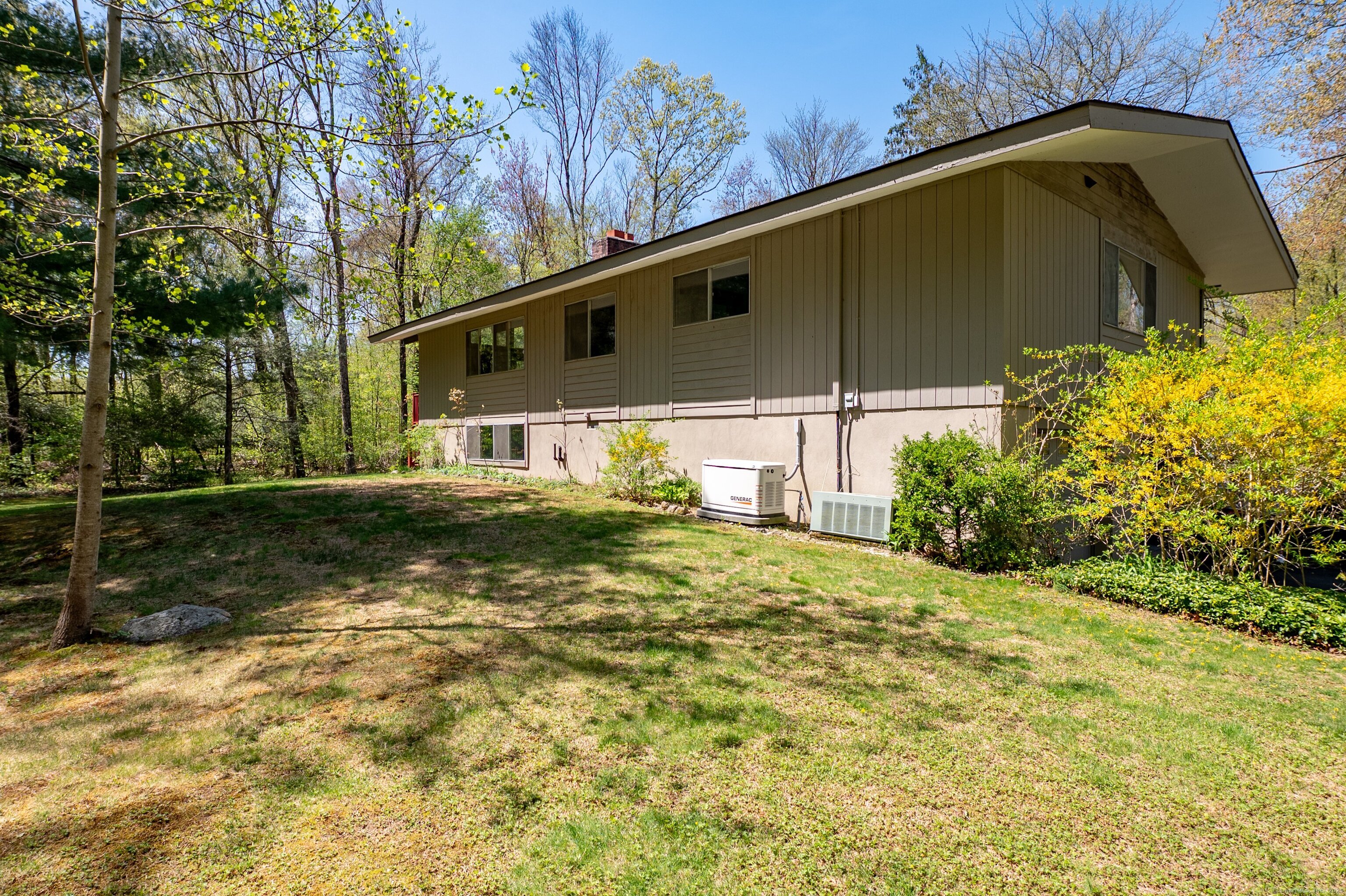87 Pleasant Drive, Bethany, Connecticut image 28