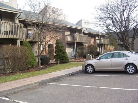 25 Amato Drive APT H South Windsor CT 06074