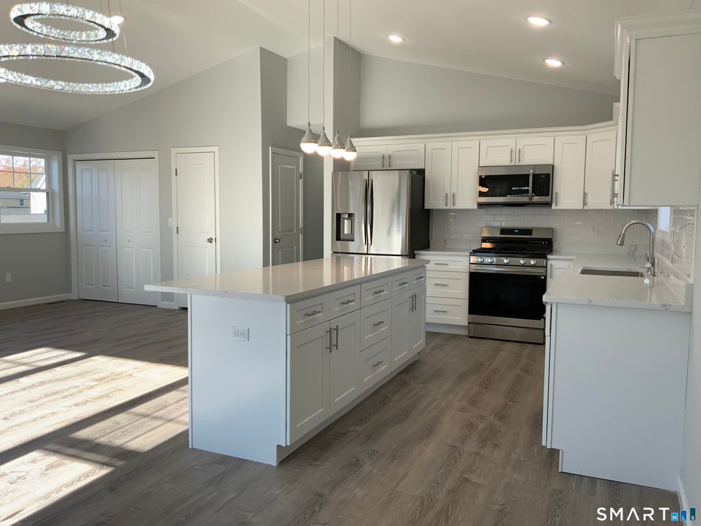 Photo of 31 Hinman Street, West Haven, CT 06516 (MLS # 24144792)