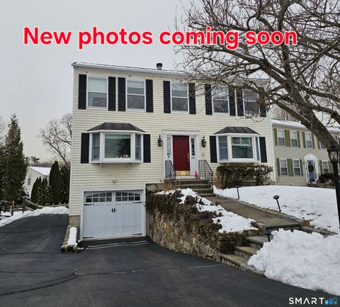 Photo of 5 Lacey Lane, Norwalk, CT 06854 (MLS # 24169202)
