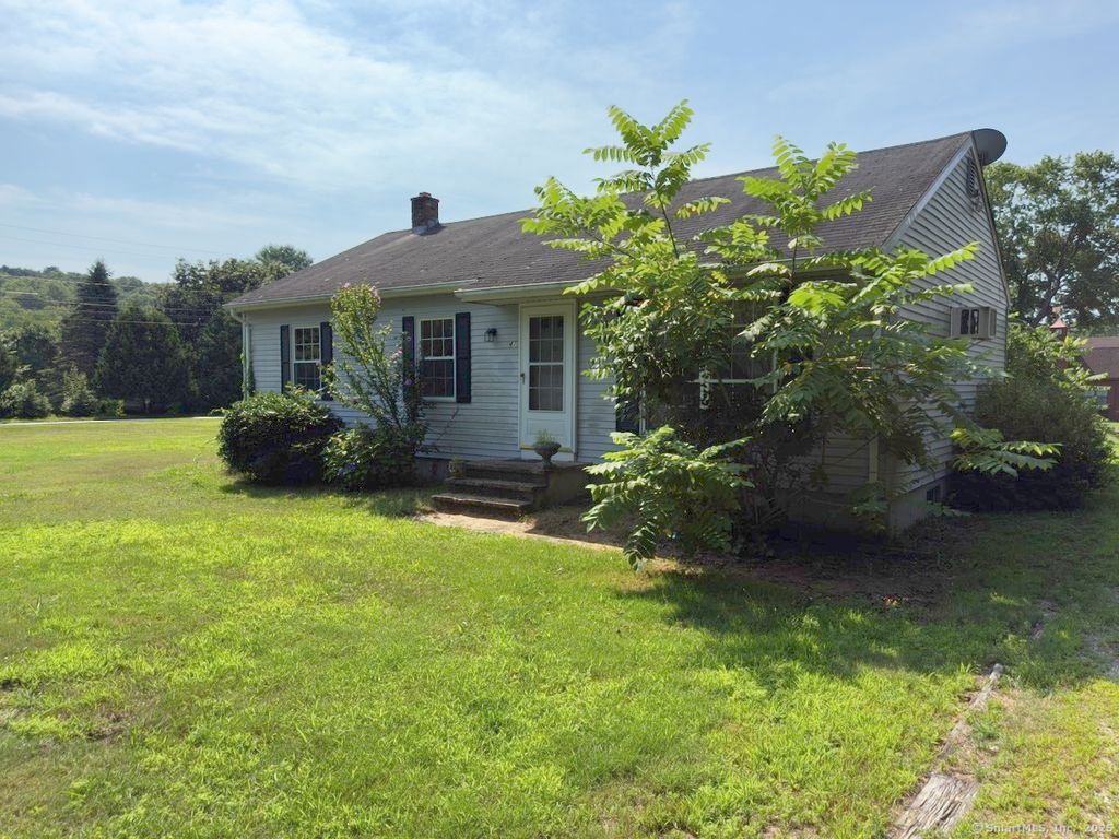 Photo of 47 Texas Heights Road, Plainfield, CT 06374 (MLS # 24133723)