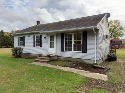 Homes For Sale - 47 Texas Heights Road<br/> Windham County, Plainfield, CT 06374