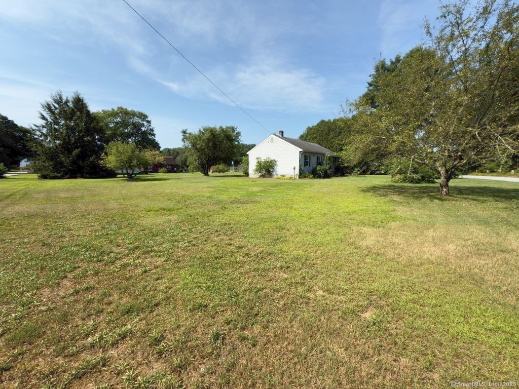 Photo of 47 Texas Heights Road, Plainfield, CT 06374 (MLS # 24133723)