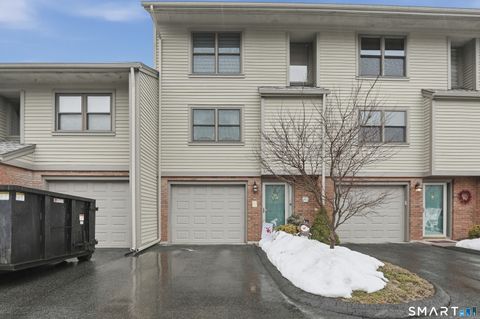 Photo of 52 Metacomet Drive #52, Meriden, CT 06450 (MLS # 24154477)