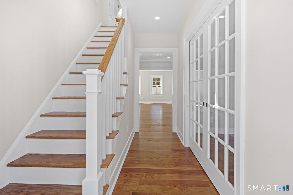 Photo of 279 Spruce Street, Fairfield, CT 06890 (MLS # 24155163)