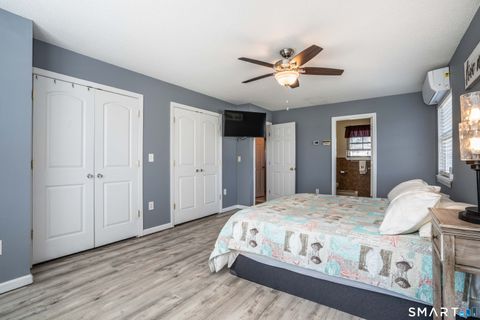 Tiny photo for 35 Fairlawn Street, Farmington, CT 06032 (MLS # 24165308)