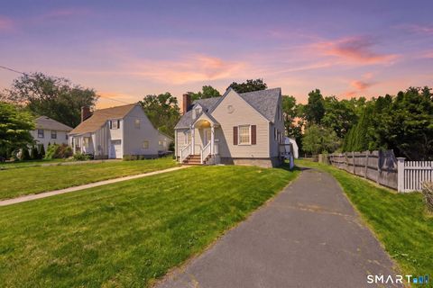 Photo of 124 Jordan Lane, Wethersfield, CT 06109 (MLS # 24176814)