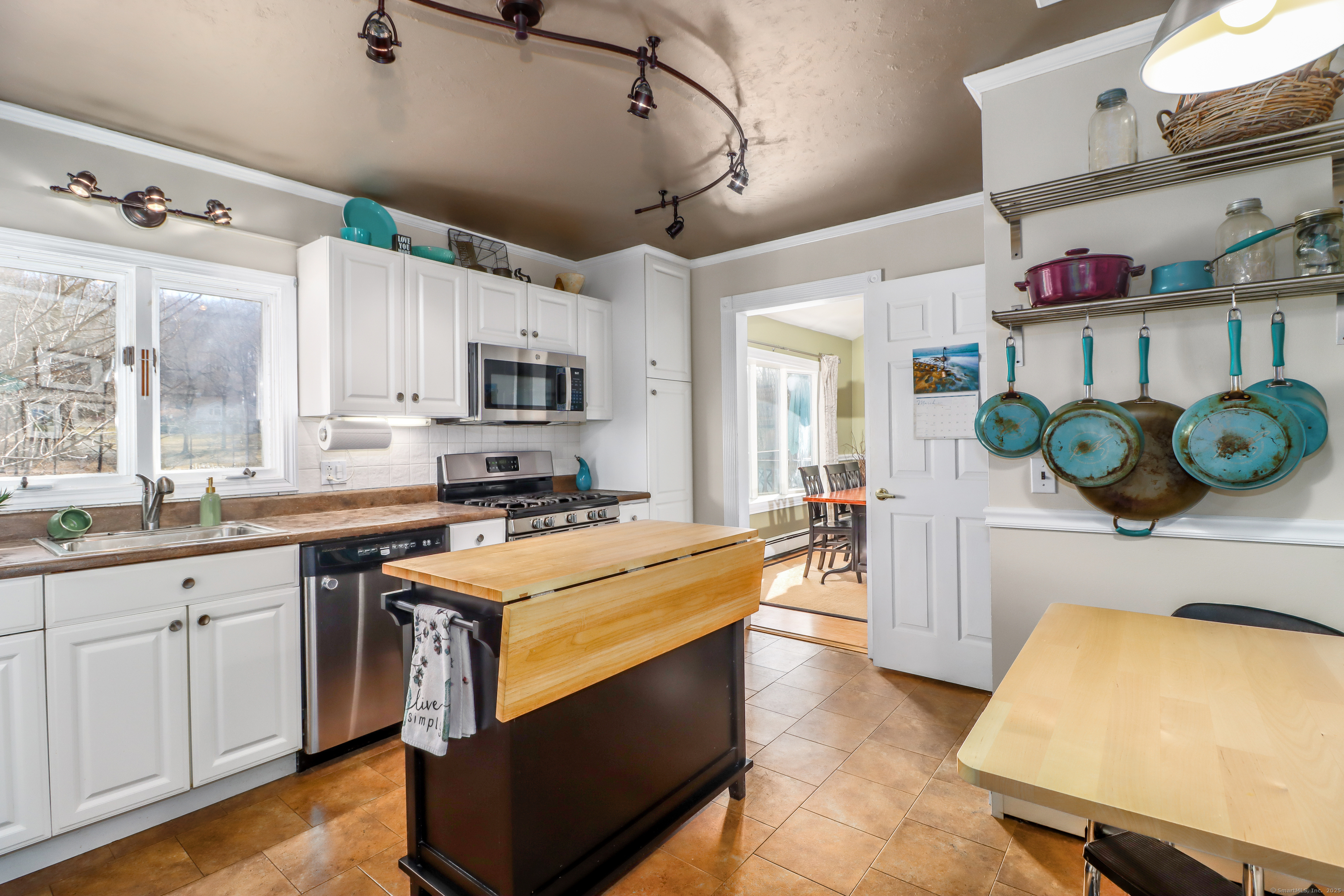172 Chestnut Ridge Road, Bethel, Connecticut image 11