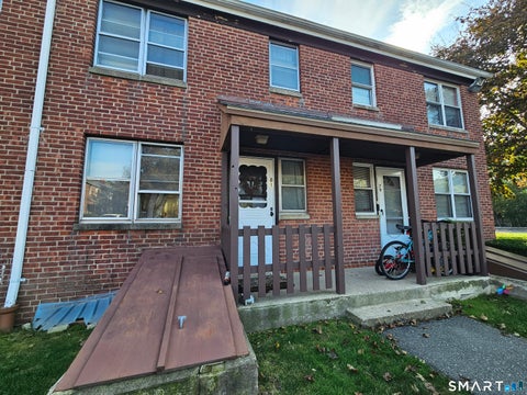 Photo of 81 Louisiana Avenue #81, Bridgeport, CT 06610 (MLS # 24211617)