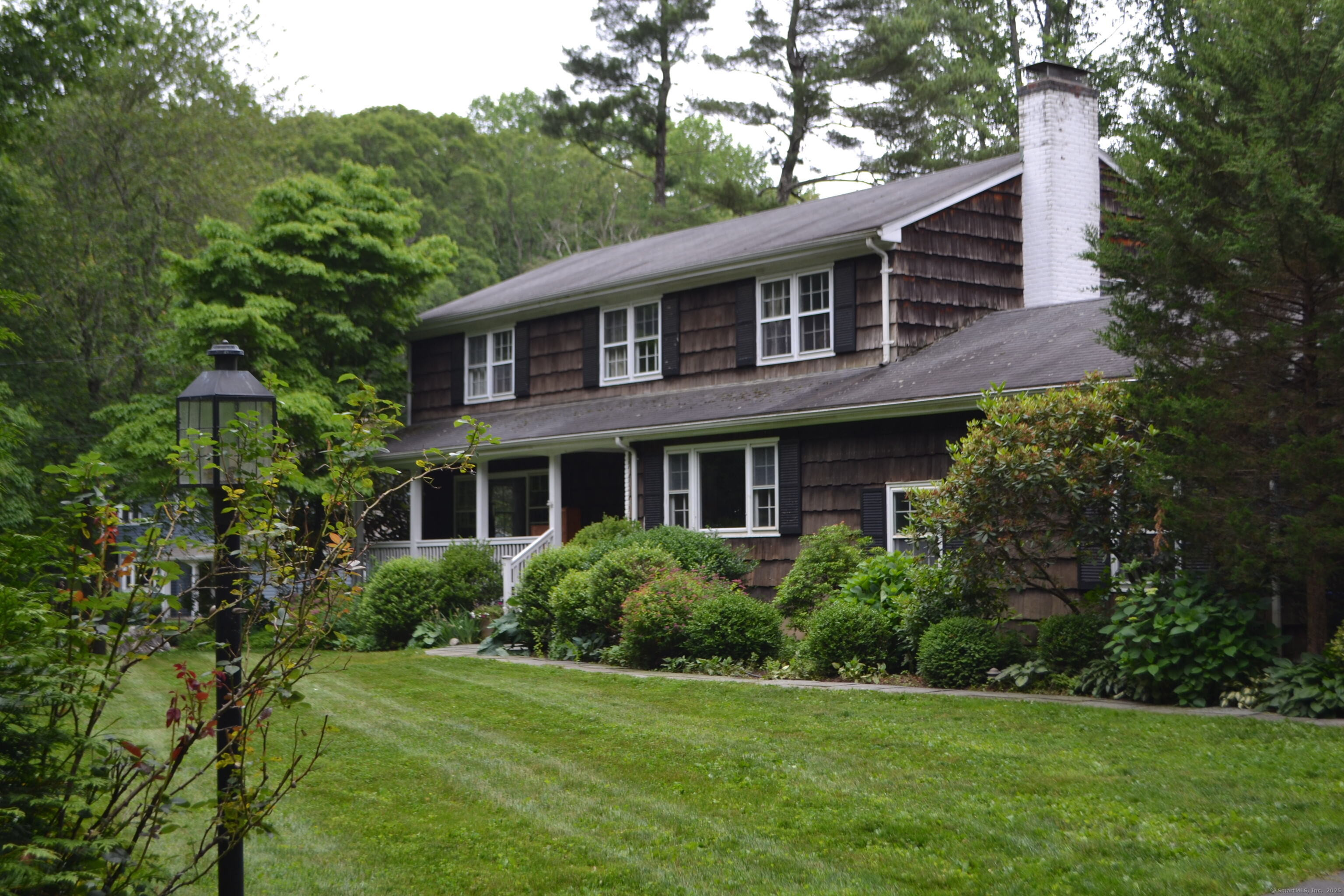 Property for Sale at Mail Coach Drive, Norwalk, Connecticut - Bedrooms: 4 
Bathrooms: 3 
Rooms: 7  - $925,000