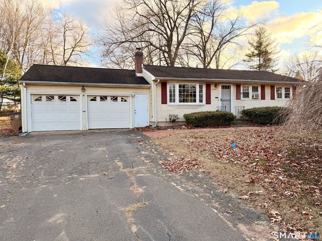 Photo of 14 Wilson Lane, Vernon, CT 06066 (MLS # 24147959)