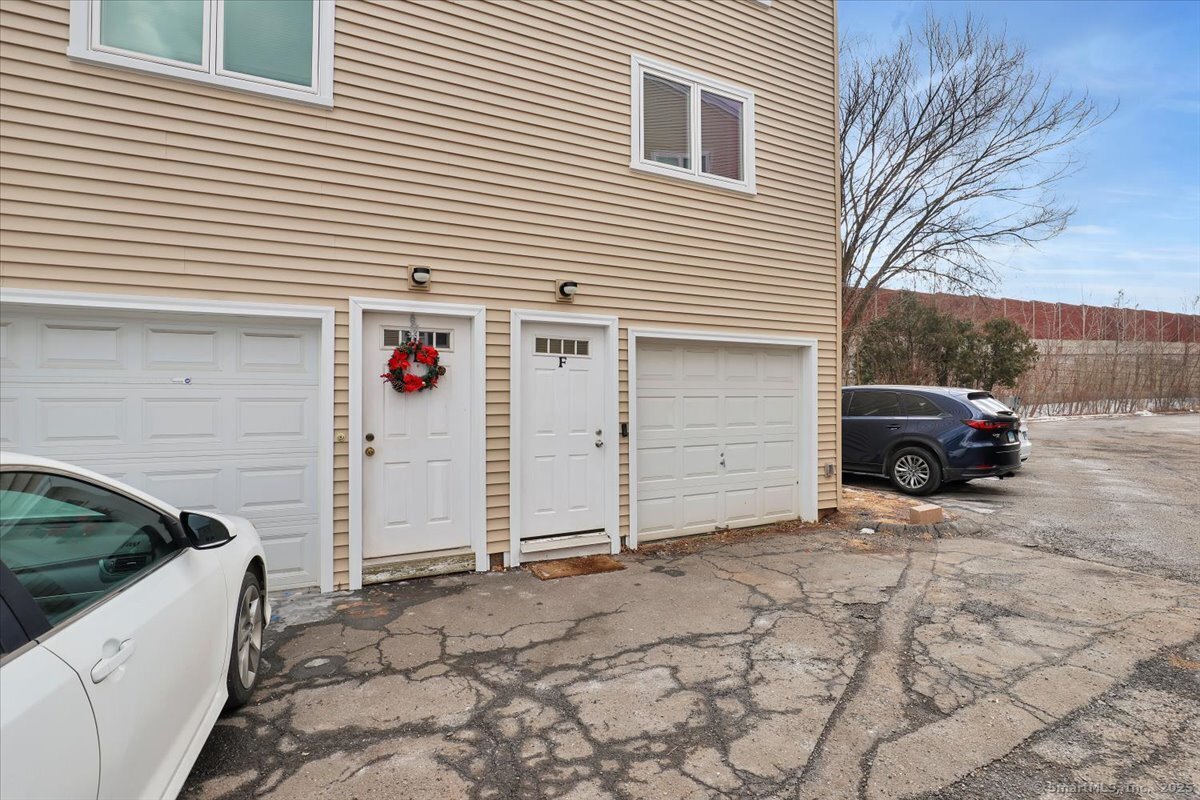 1243 East Street #APT F, New Britain, Connecticut image 2