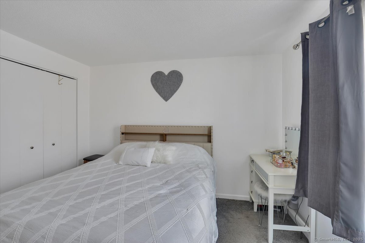 1243 East Street #APT F, New Britain, Connecticut image 15