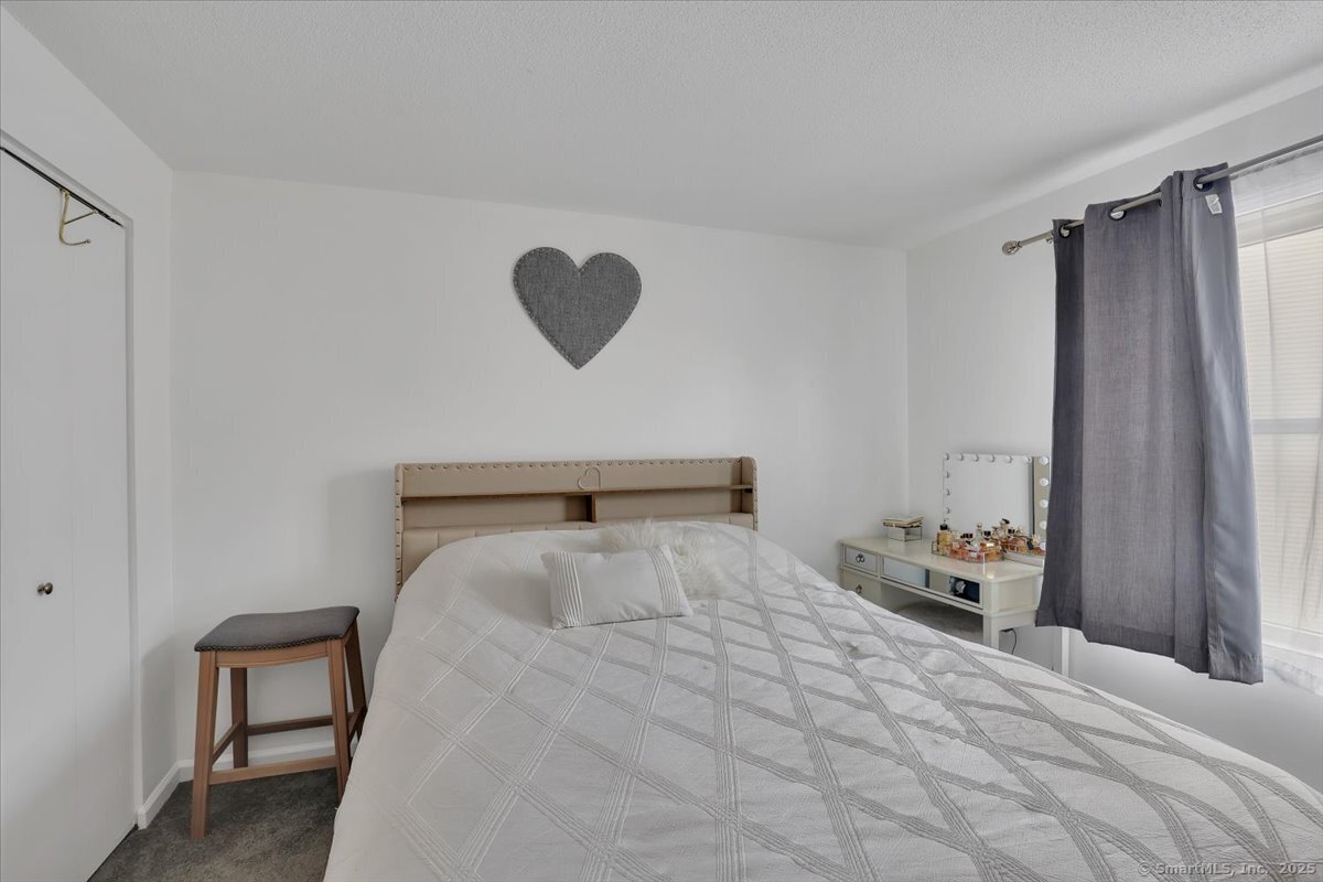1243 East Street #APT F, New Britain, Connecticut image 16