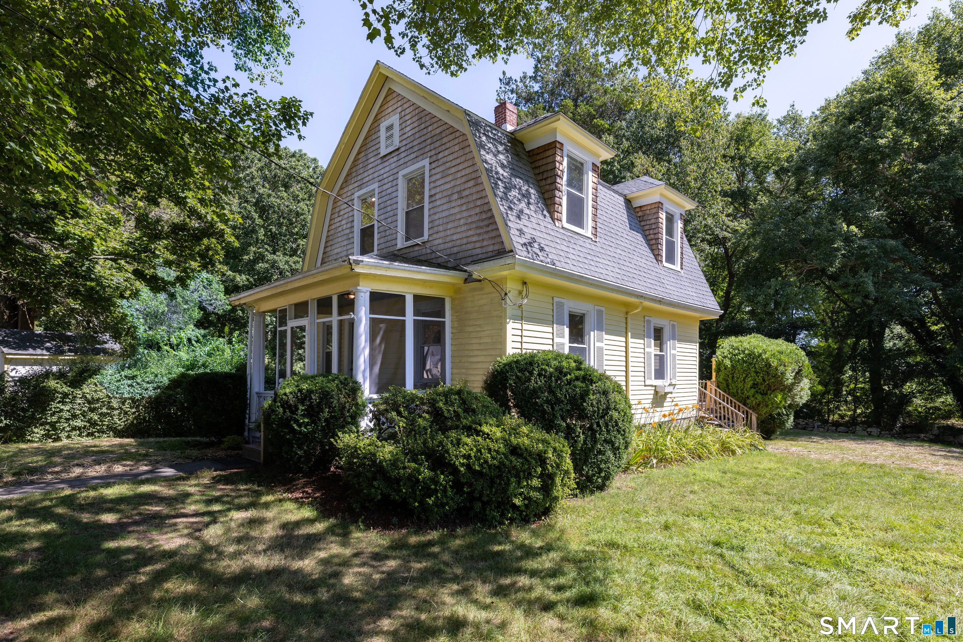 28 Watch Hill Avenue