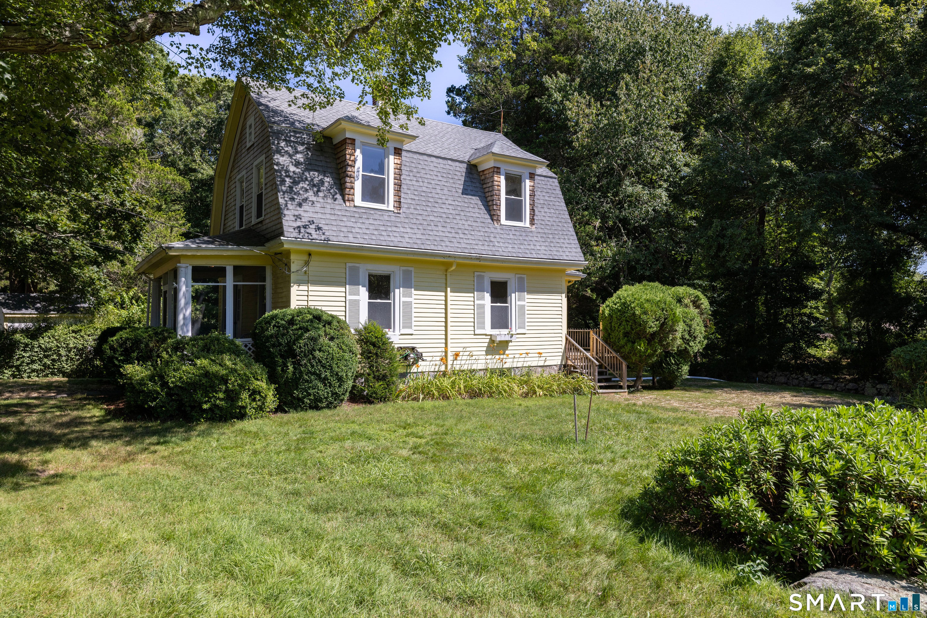 28 Watch Hill Avenue