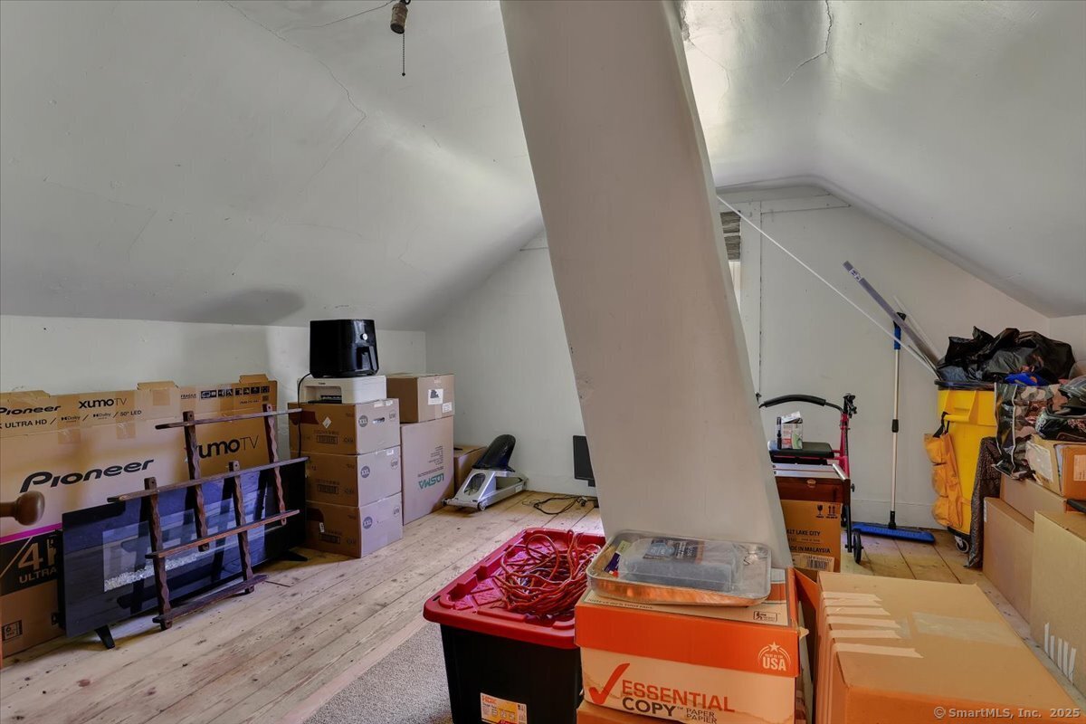 Windham, Connecticut 06226, United States, 8 Bedrooms Bedrooms, ,4 BathroomsBathrooms,Residential,Active,162254