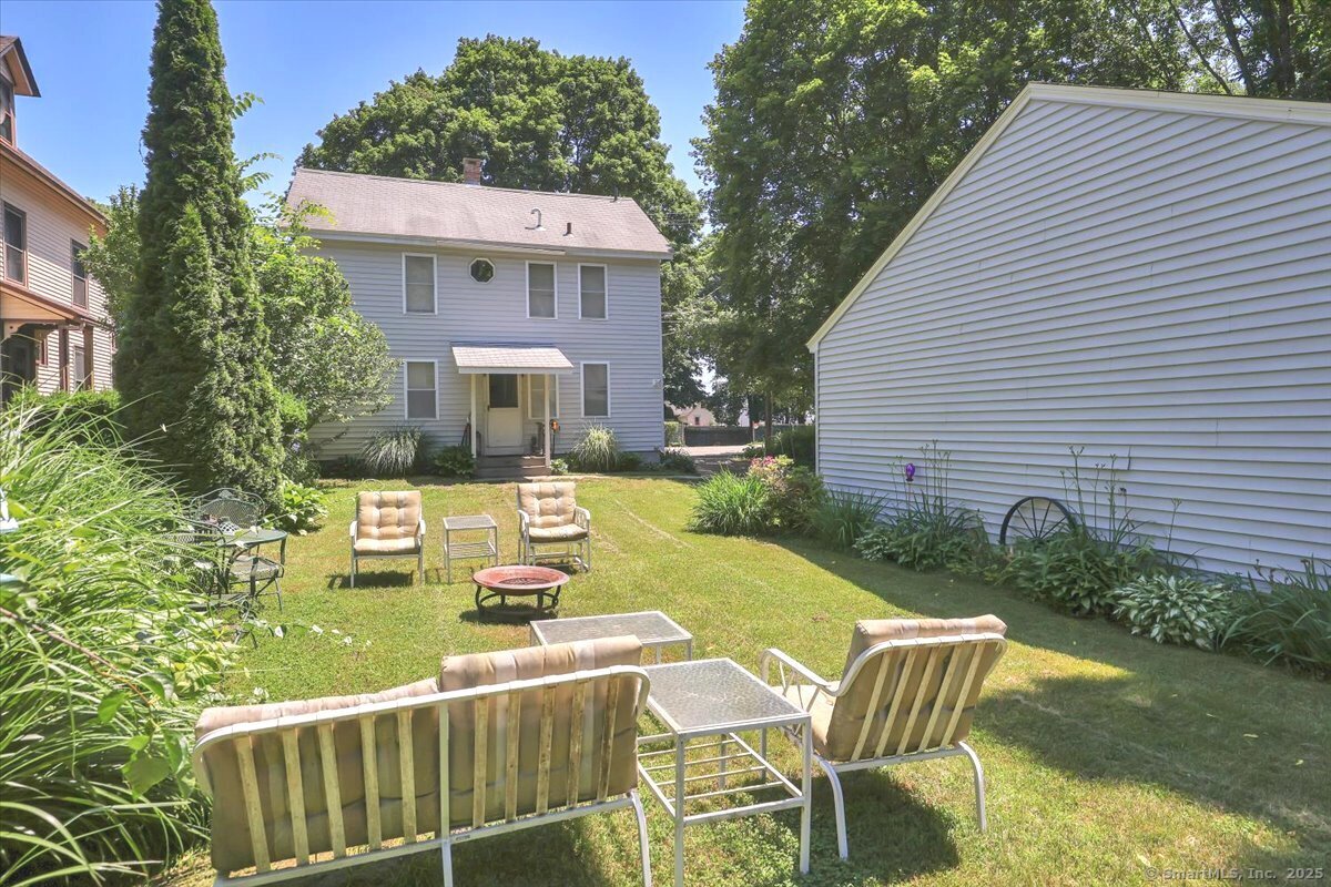 Windham, Connecticut 06226, United States, 8 Bedrooms Bedrooms, ,4 BathroomsBathrooms,Residential,Active,162254