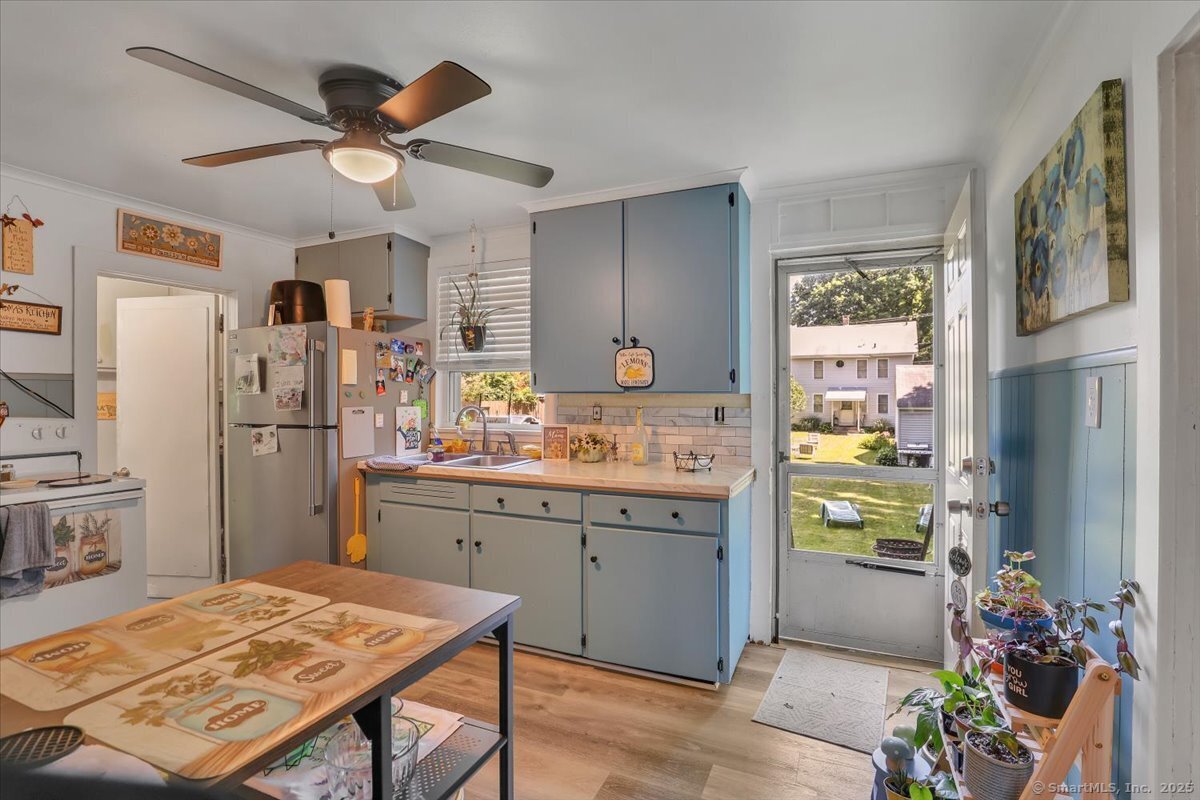 Windham, Connecticut 06226, United States, 8 Bedrooms Bedrooms, ,4 BathroomsBathrooms,Residential,Active,162254