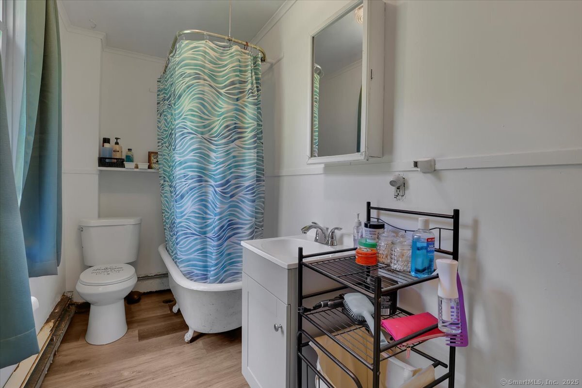 Windham, Connecticut 06226, United States, 8 Bedrooms Bedrooms, ,4 BathroomsBathrooms,Residential,Active,162254