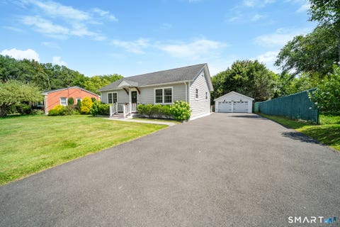 Tiny photo for 3112 N Main Street, Waterbury, CT 06704 (MLS # 24195693)