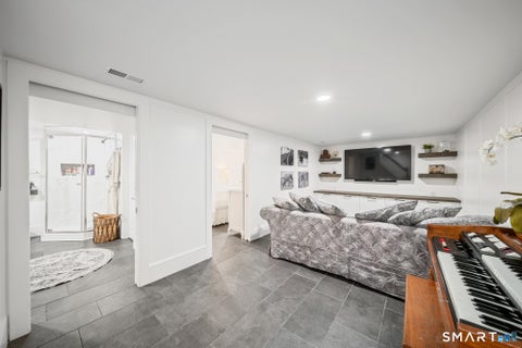 Tiny photo for 3112 N Main Street, Waterbury, CT 06704 (MLS # 24195693)