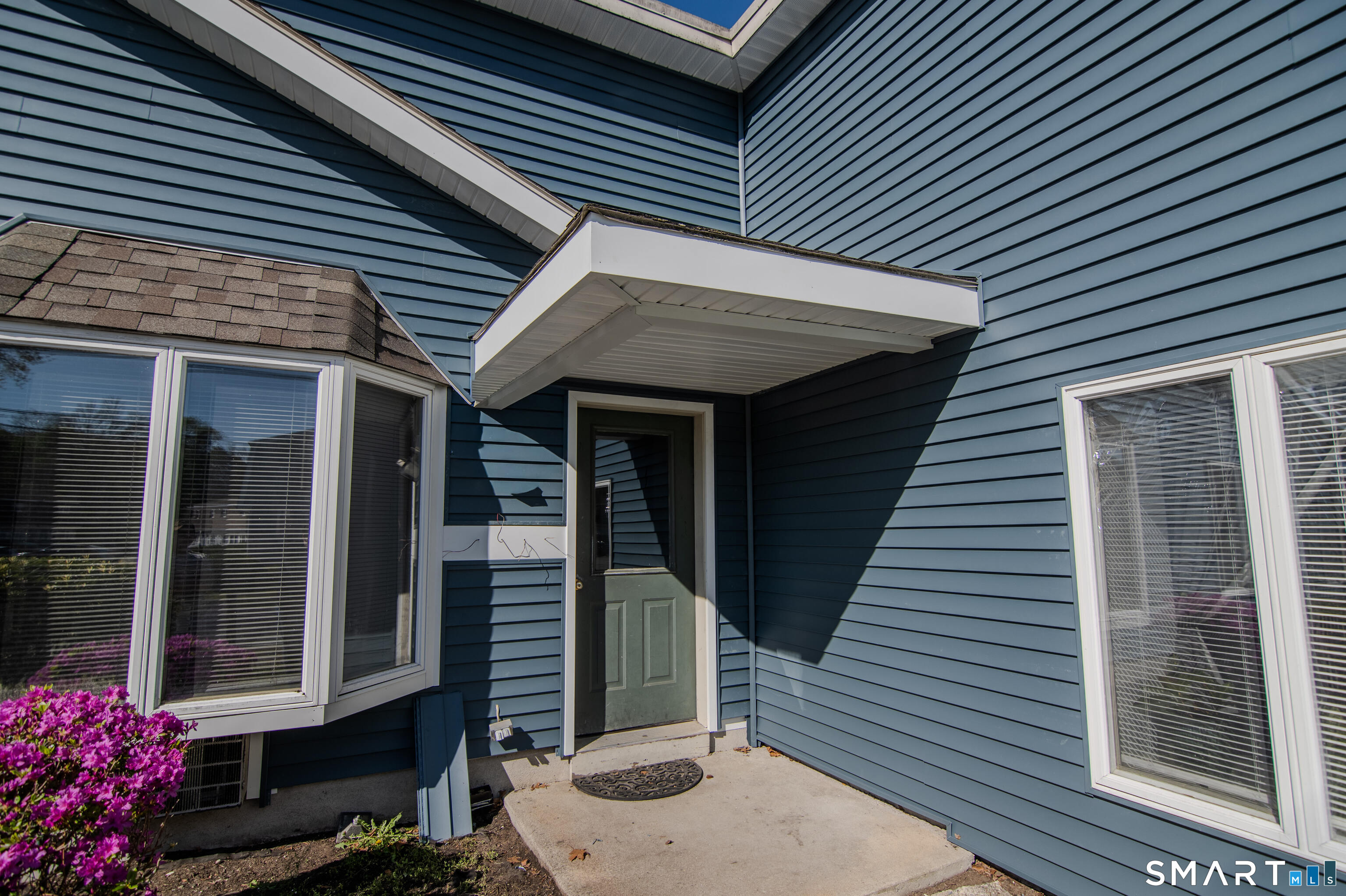 49 Canterbury Road E