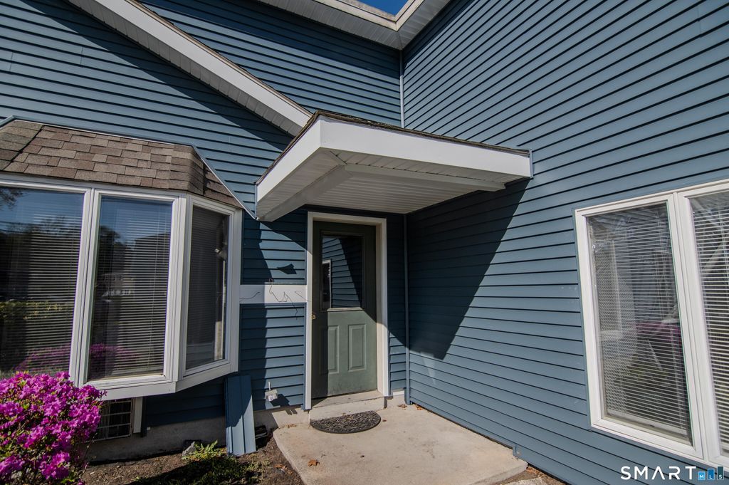 Photo of 49 Canterbury Road #E, Plainfield, CT 06374 (MLS # 24174775)