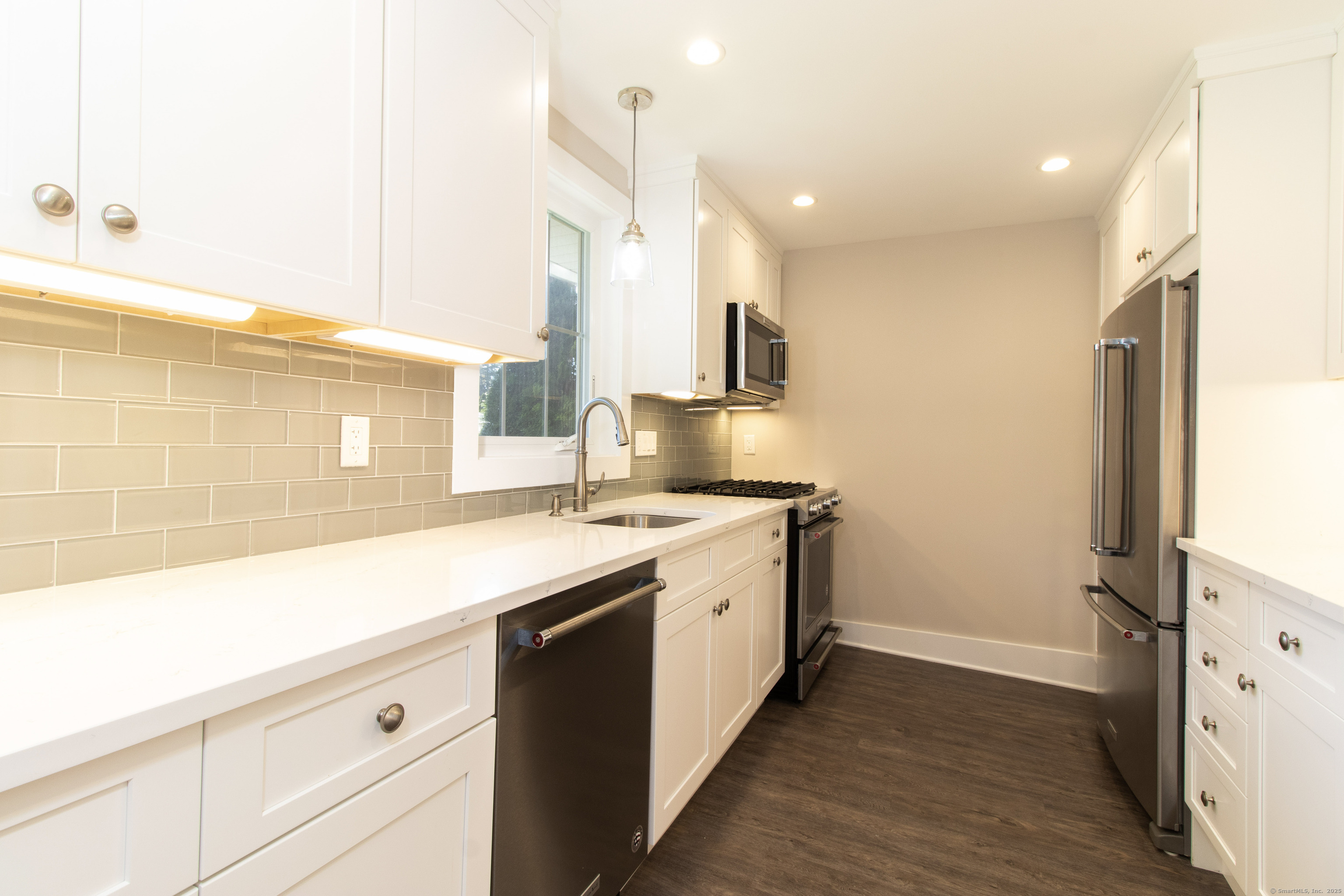 10 Elizabeth Street, Branford, Connecticut image 9