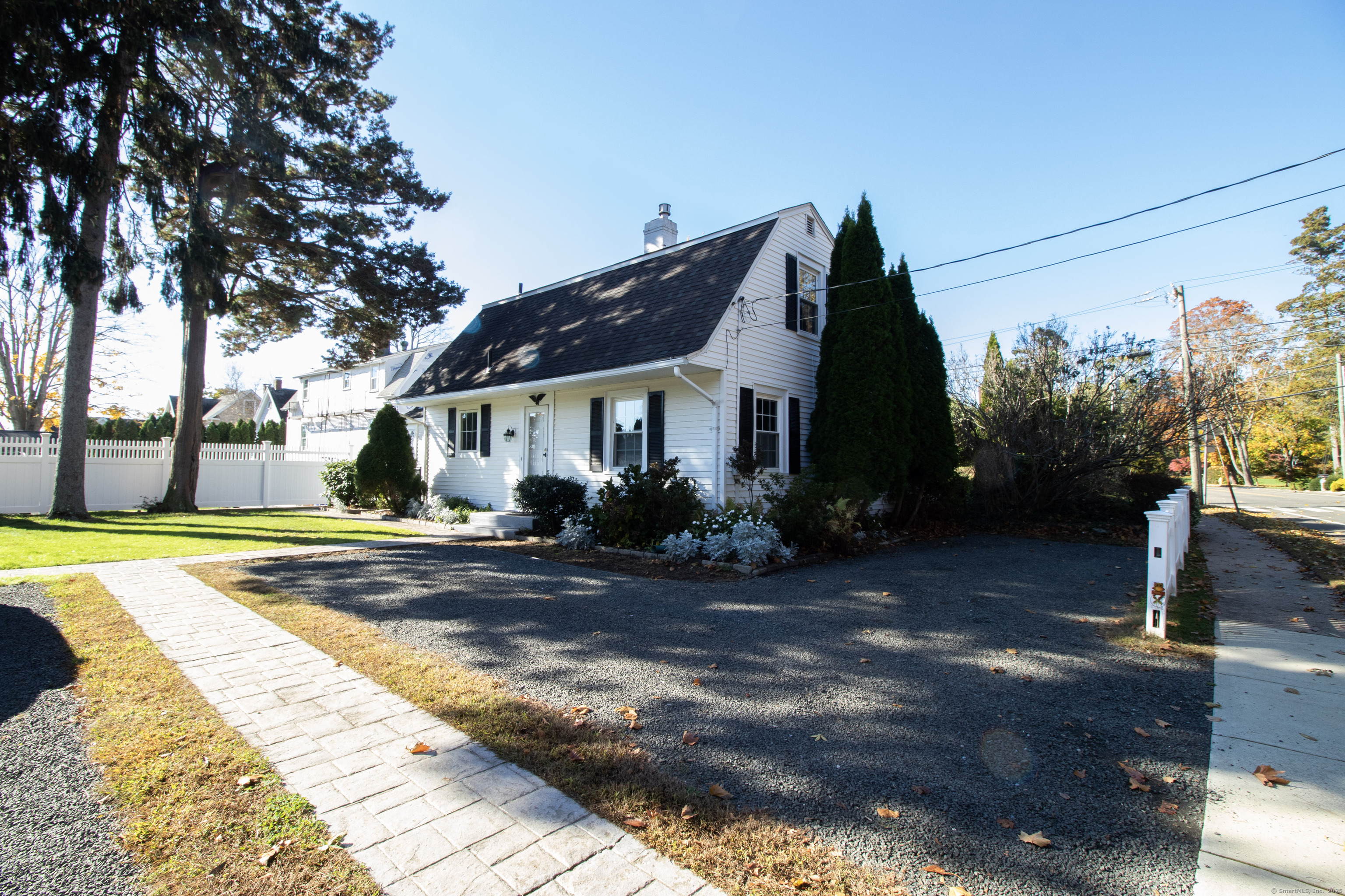 10 Elizabeth Street, Branford, Connecticut image 1