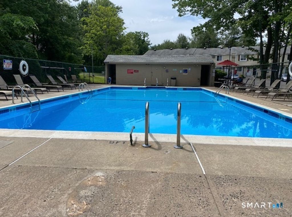 Photo of 163 Cynthia Lane #APT A4, Middletown, CT 06457 (MLS # 24146291)