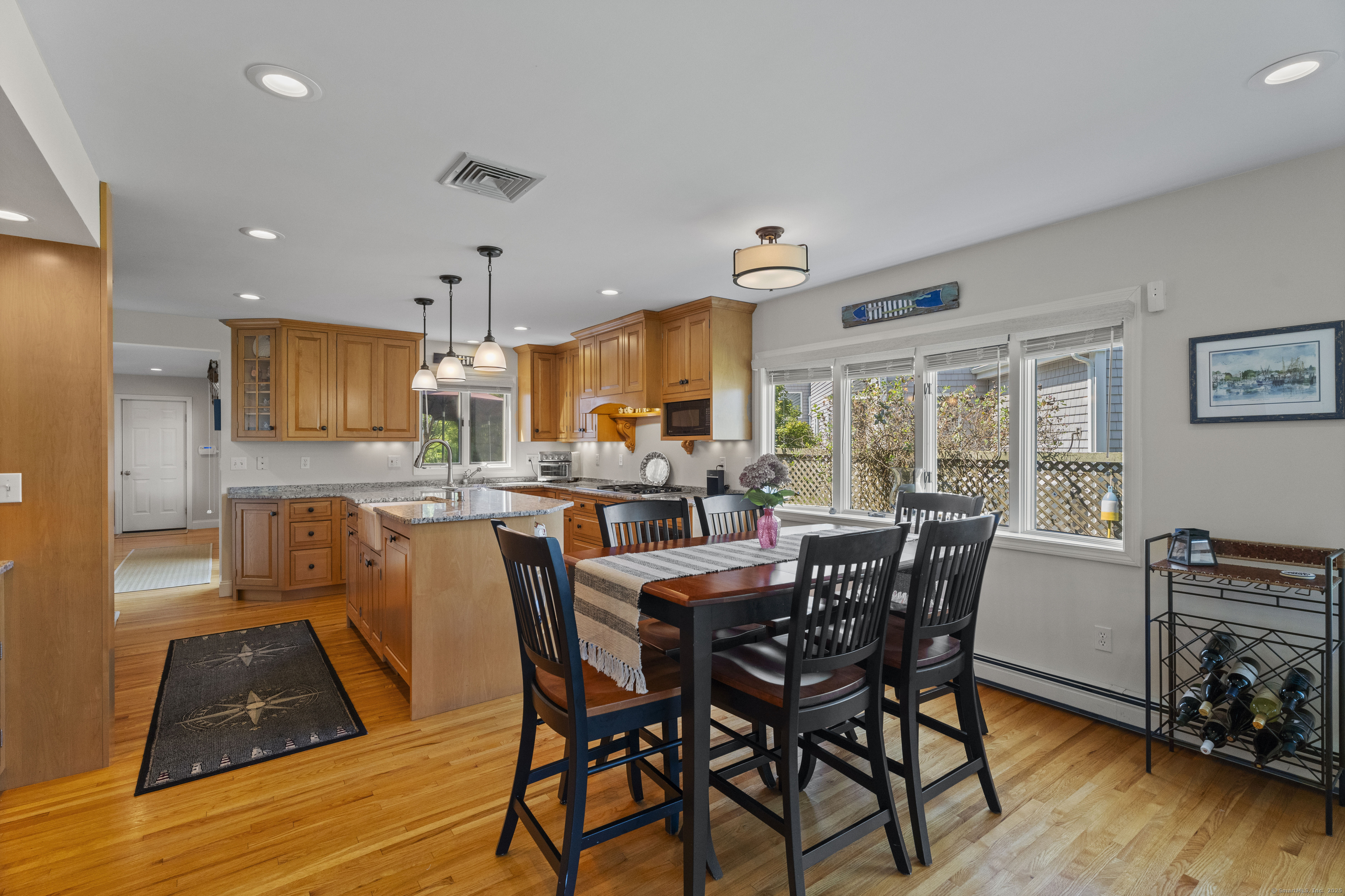 4 Island Avenue