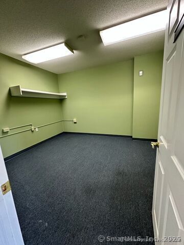 Meriden, Connecticut 06451, United States, ,Residential,Active,173566